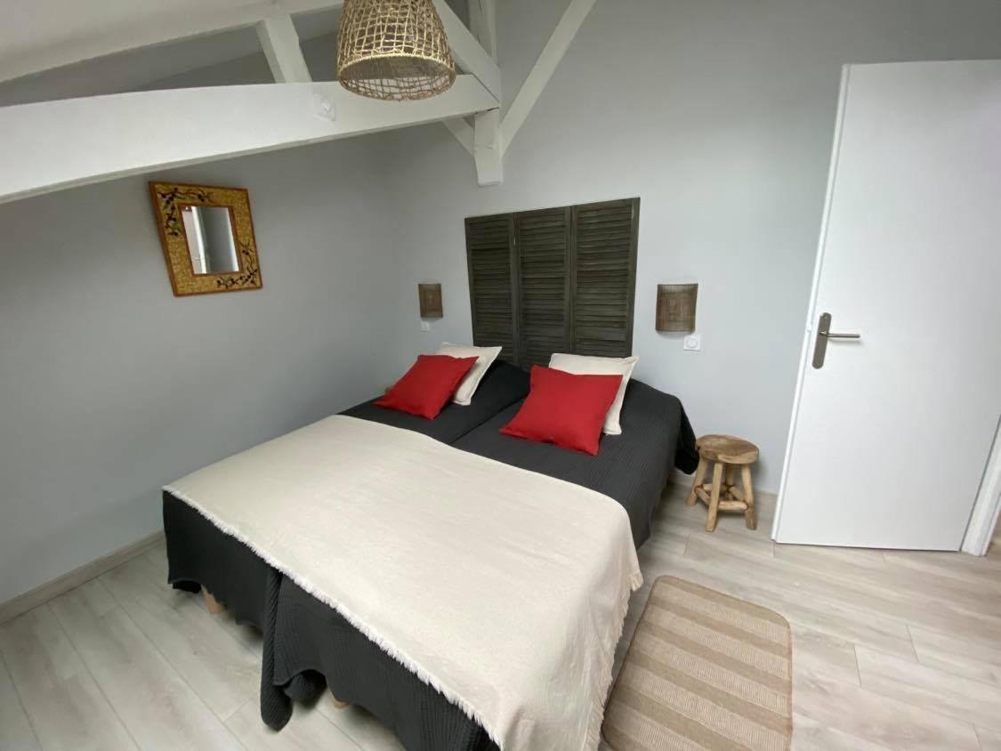 Appartement Du Centre ลาเตสเตอ-เดอ-บูค ภายนอก รูปภาพ